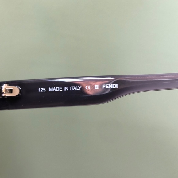 Fendi FS1014M 961 125 White & Black Sunglasses main image 9